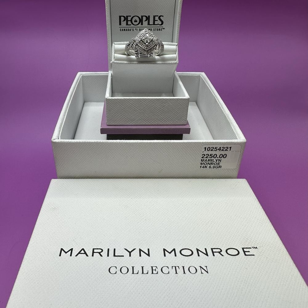  Marilyn Monroe Collection 0.95 CTTW. Princess-Cut Diamond Vintage-Style Ring