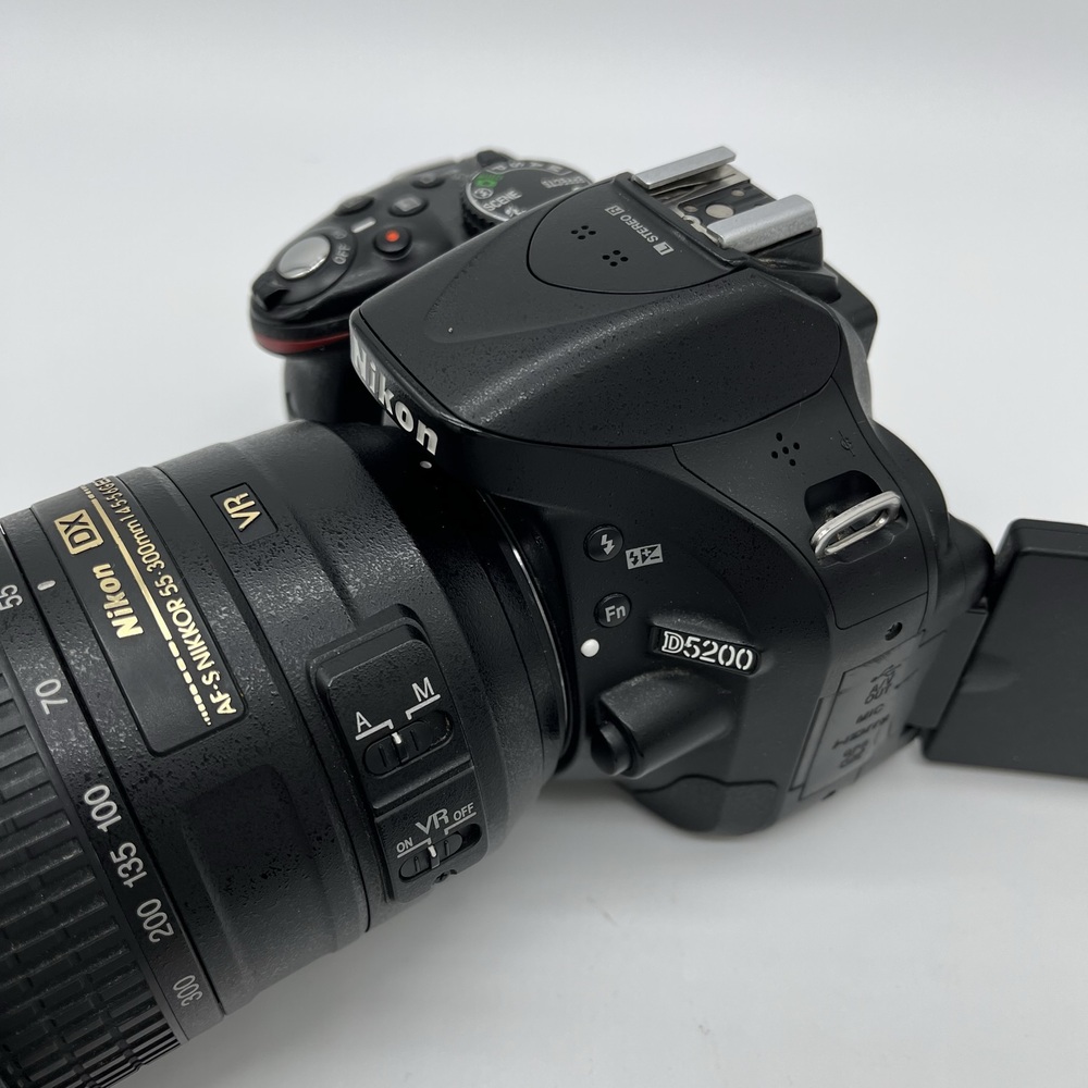 Nikon D5200 24.1MP Digital SLR Camera Kit w AF-S DX G VR 18-55mm & 55-300mm